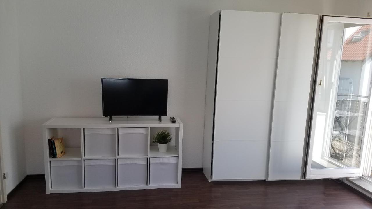 Ferien- Und Businessapartment I Modern Mit Wlan Und Parkplatz Nahe Zentrum, Automobil- Und Tech-Firmen, Messe เรนนิงเงน ภายนอก รูปภาพ